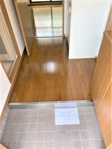 ベルメゾン一須賀Ⅰ号館の玄関|イメージになります。