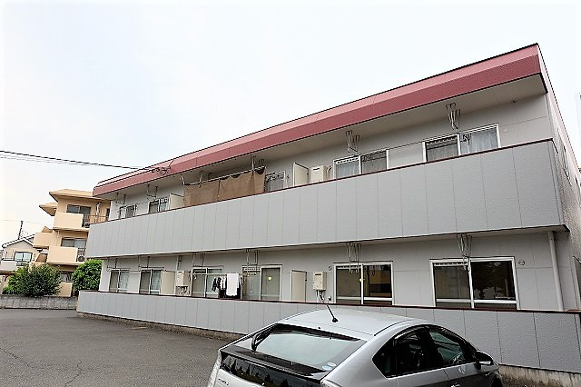 ドミール石川の外観