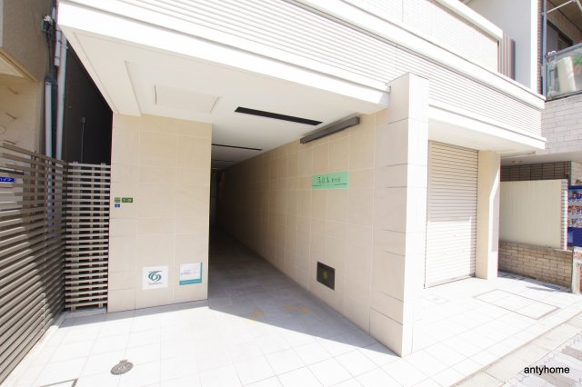 フィールドイン新大阪　仲介手数料無料のエントランス