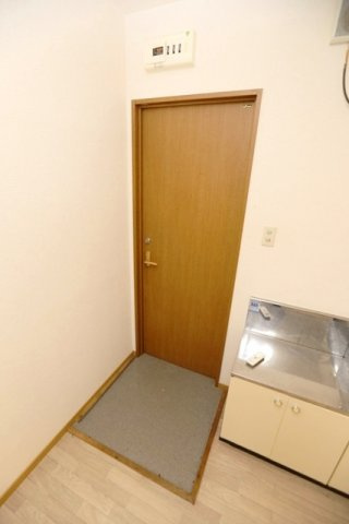 【玄関】 | ドルフ山手町
