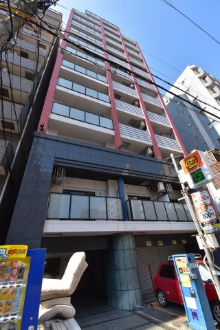 Blue bee 桜川駅前