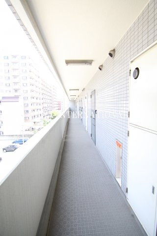 マノワール壱番館のエントランス