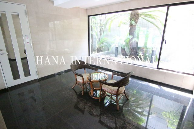 マノワール壱番館のロビー