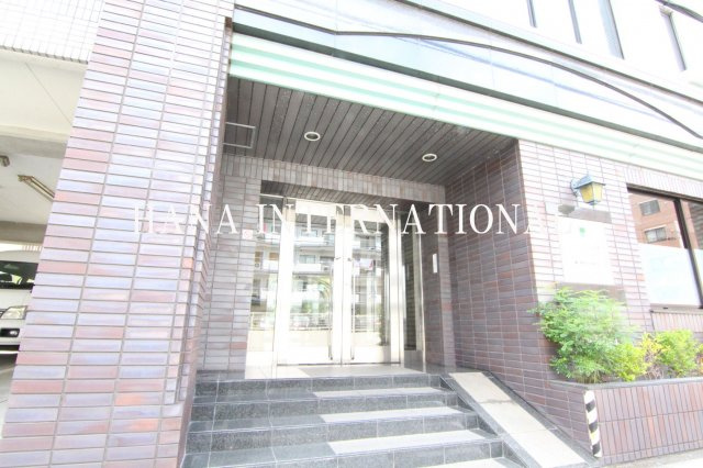 マノワール壱番館のエントランス