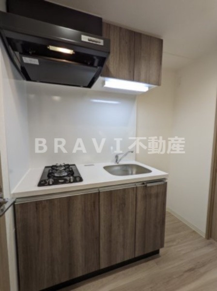 プレサンス天満橋ヴェルエラ BRAVI不動産のキッチン|【プレサンス天満橋ヴェルエラ】2口ガスコンロのキッチン