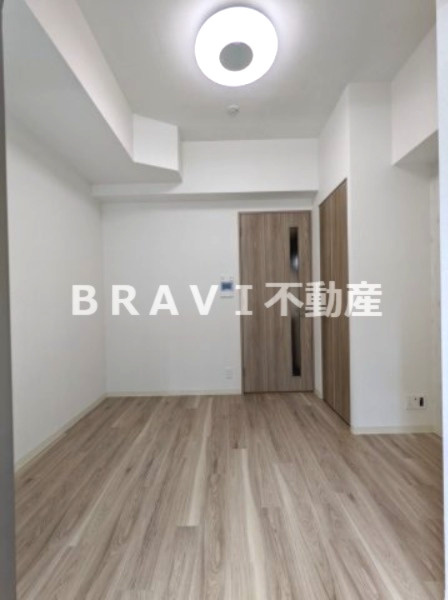 プレサンス天満橋ヴェルエラ BRAVI不動産の寝室|【プレサンス天満橋ヴェルエラ】IOTマルチファンクションライト付きのお部屋