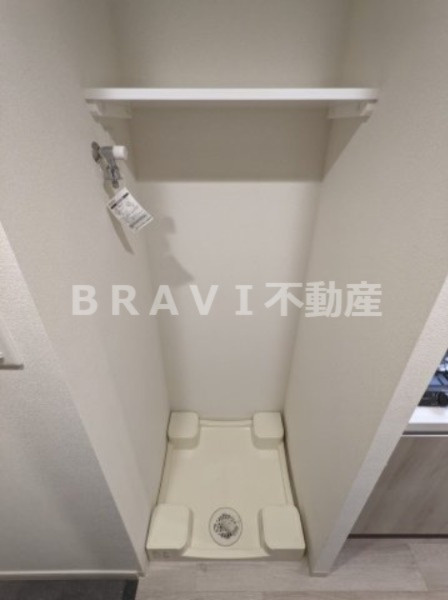 プレサンス天満橋ヴェルエラ BRAVI不動産の設備|【プレサンス天満橋ヴェルエラ】洗濯機置場