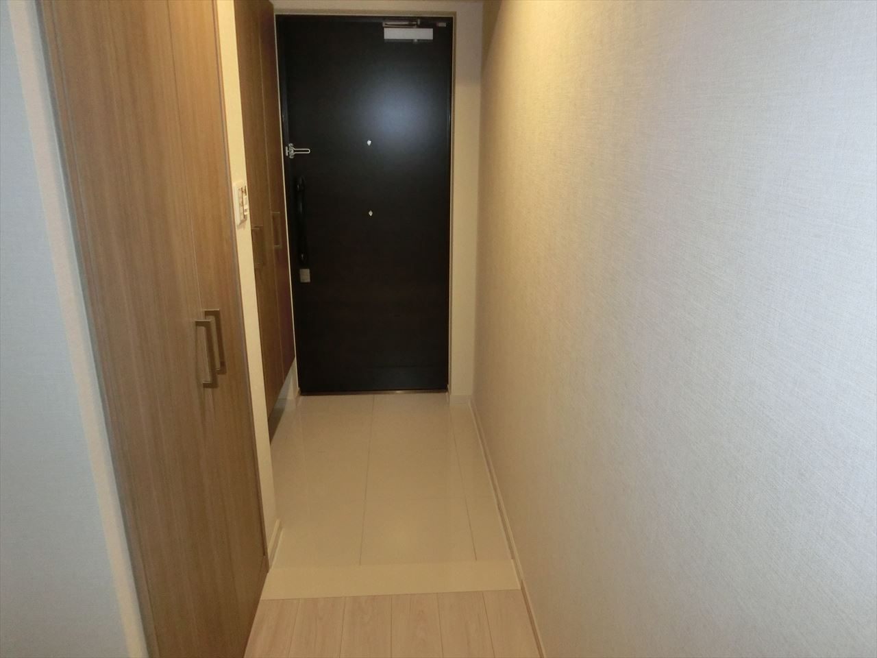 プレサンスジェネ新栄町駅前葵| 名古屋市の賃貸ならMy賃貸の玄関|プレサンスジェネ新栄町駅前葵