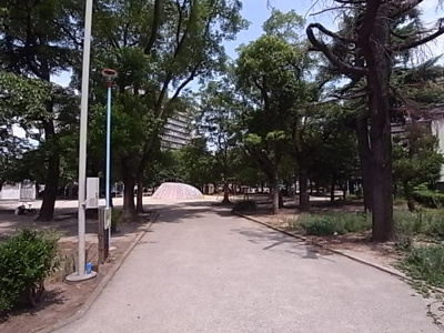 【周辺】 | ロイヤルアーク今福鶴見 | マンション近くには公園がございます。