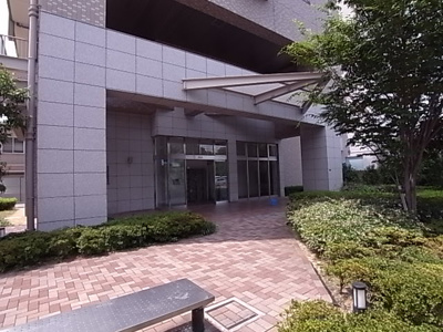 【エントランス】 | ロイヤルアーク今福鶴見 | キチンと管理されたエントランス、共用部分です。