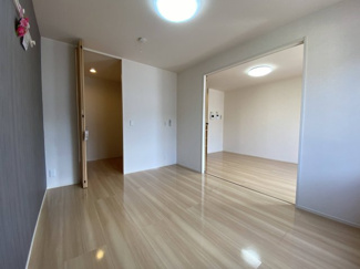 【寝室】 | フローラ・ウィルB