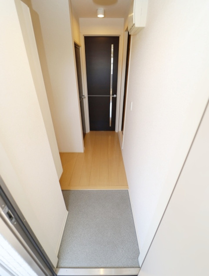 【玄関】 | クレール西の庄