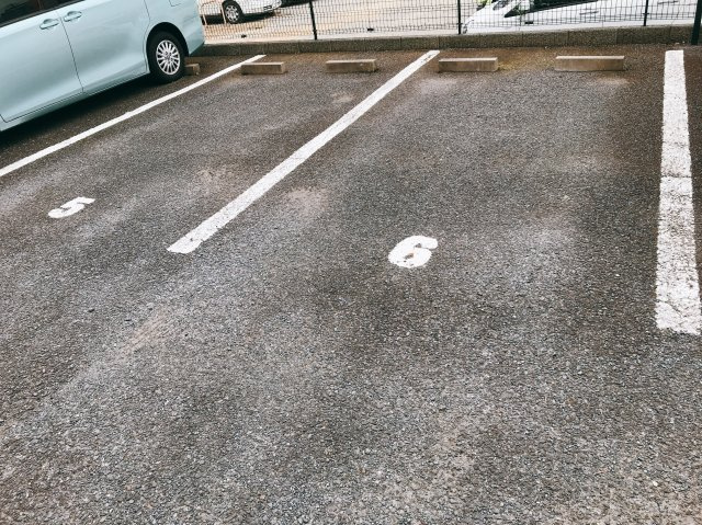グランメール千昭の駐車場|駐車場