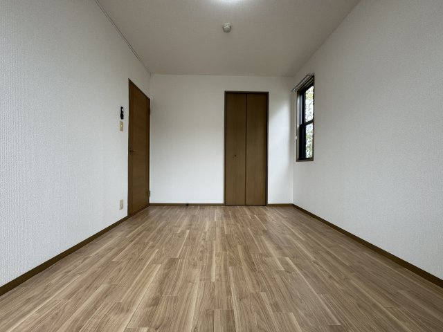 グランメール千昭の子供部屋|南側洋室