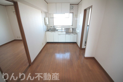 【居間・リビング】 | しんのマンション | おしゃれな居間です