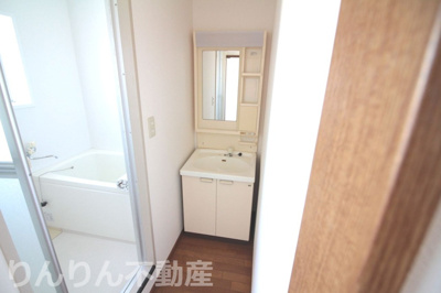 【独立洗面台】 | しんのマンション | 独立洗面台、朝の身支度には欠かせません