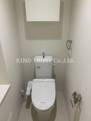 SKYレジデンス大阪梅田のトイレ|落ち着いた色調のトイレです