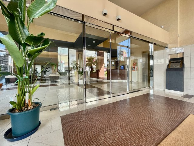 ルネッサンス21福岡東のエントランス