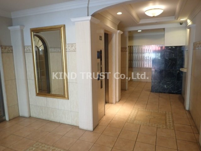 アジリア天満橋のロビー|清潔なロビーです