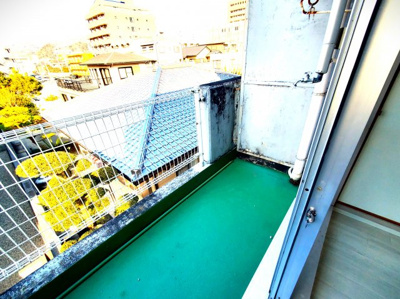 【バルコニー】 | Kハイツ | 開放的で明るい空間を演出してくれるバルコニーです