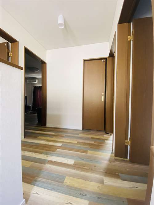 福岡市博多区東那珂２丁目の中古一戸建の玄関