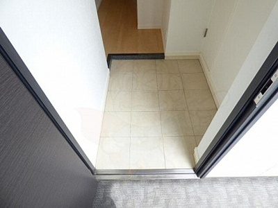 【玄関】 | エンクレスト渡辺通Ⅱ(エンクレストワタナベドオリツー) | ※別号室の写真になります。現況優先。