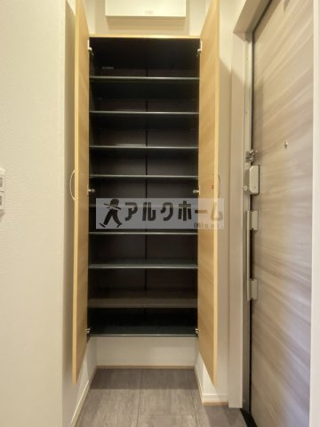 セジュール山本南の玄関