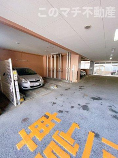 【駐車場】