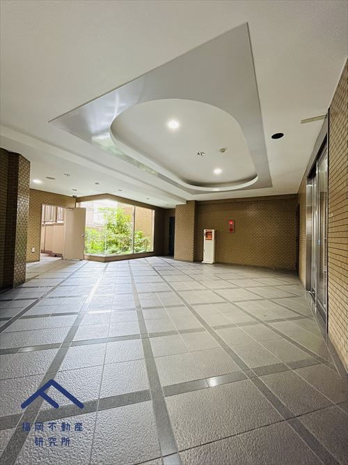 エバーライフ春日のエントランス