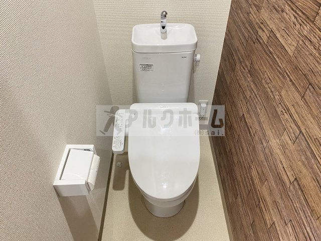 フジパレスパルトネールさとの3番館のトイレ