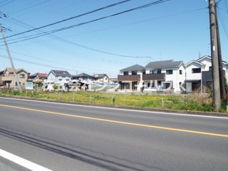 【前面道路含む現地写真】