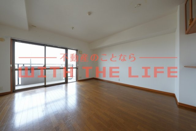 サーパス諏訪野第2【キャッシュバック対象物件】の洋室|コンパクトで使いやすい洋室です