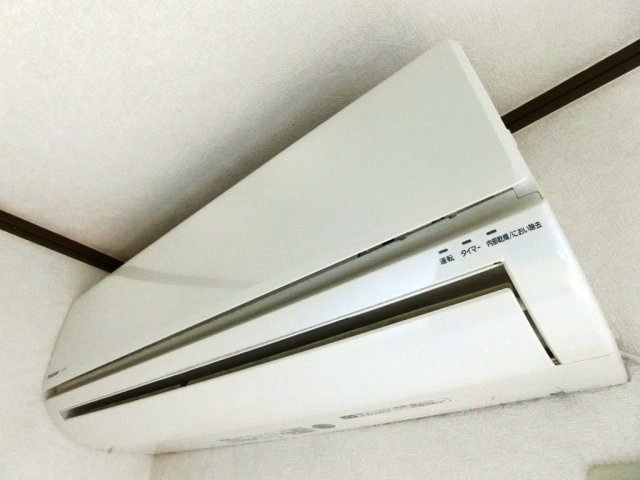 【設備】 | シューフルール | エアコン