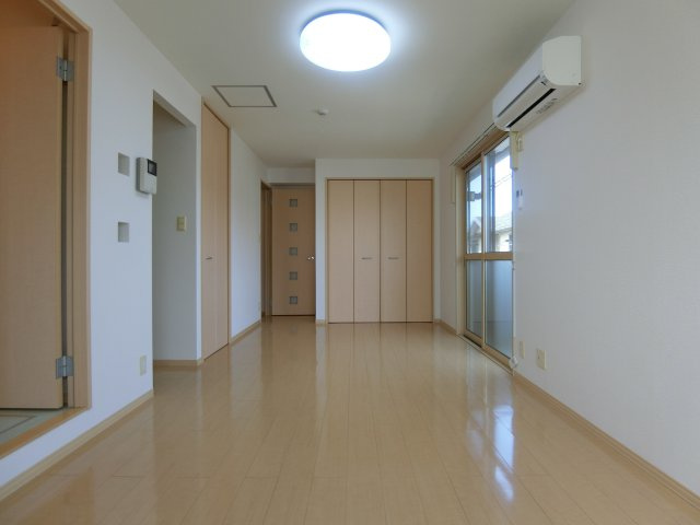 イーグルス・アイB棟の居間・リビング
