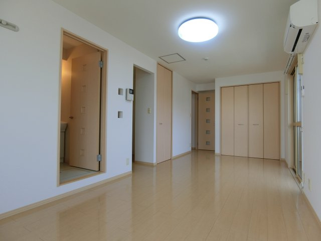 イーグルス・アイB棟の居間・リビング