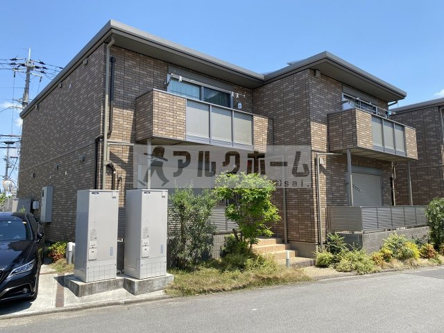 グランドソレーユ東山本Ⅱの外観