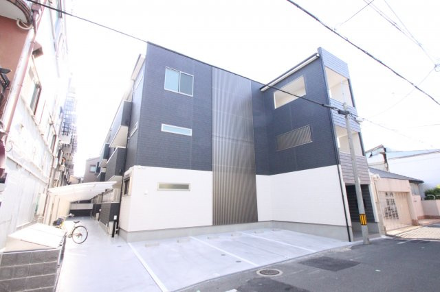 ステディ東大阪太平寺の外観