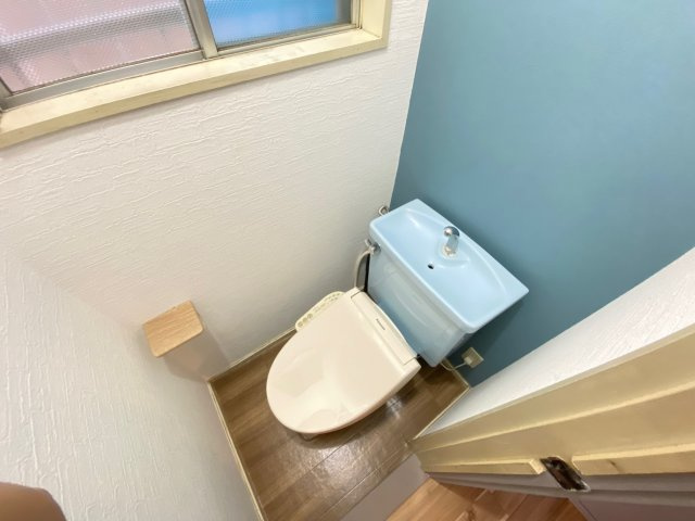 木戸3丁目貸家のトイレ
