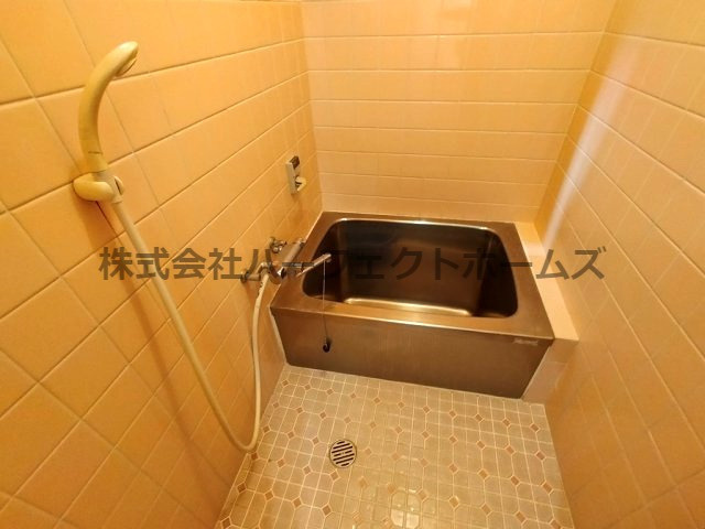 枚方市招提南町１丁目の一戸建ての洗面所|使いやすい洗面所です