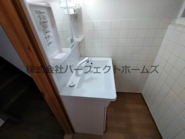 枚方市招提南町１丁目の一戸建ての独立洗面台|独立洗面化粧台が付いています