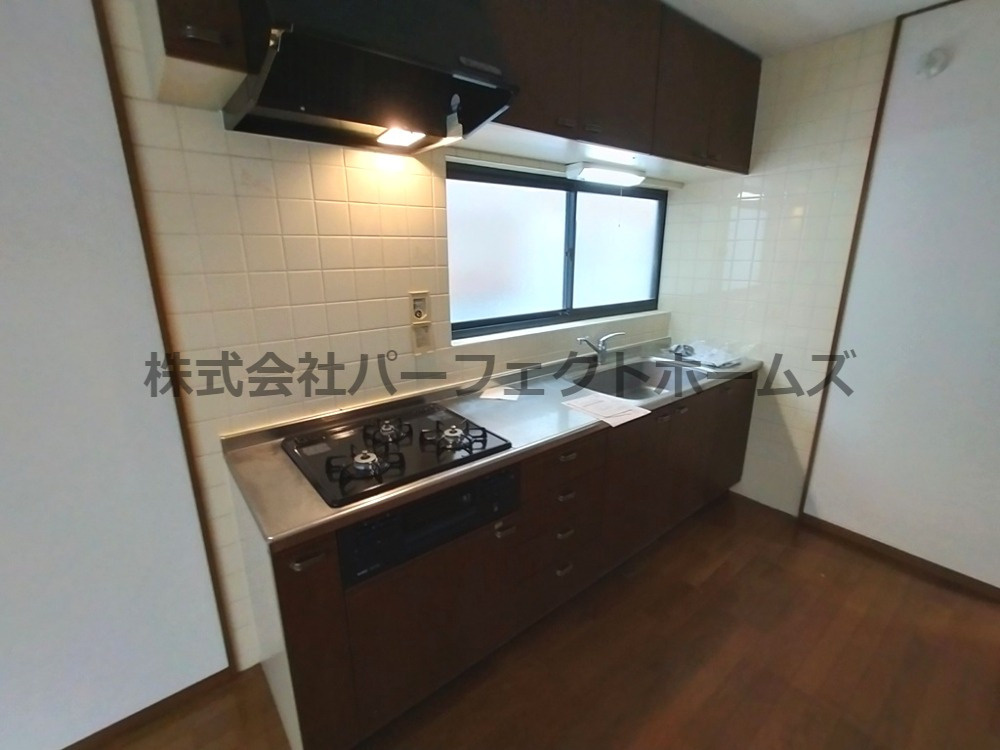 枚方市招提南町１丁目の一戸建てのキッチン|きれいなキッチンです