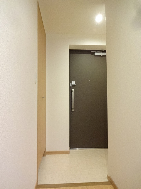 トレブライトの玄関