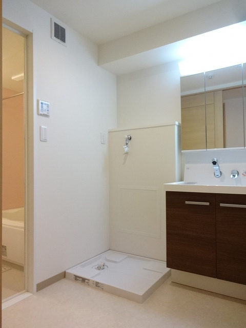 トレブライトの独立洗面台