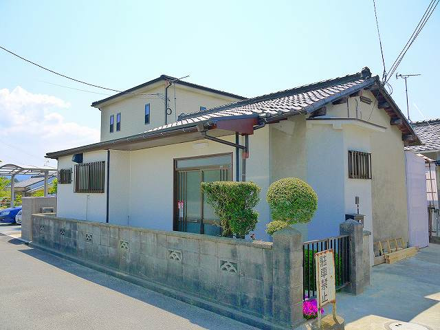 山本貸家の外観|外観は落ち着いています