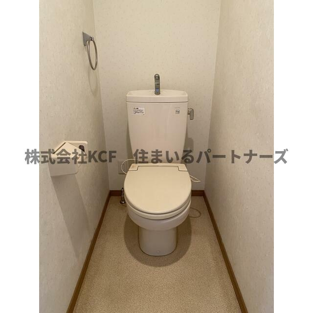 ワイエスコーポのトイレ|落ち着いたトイレです