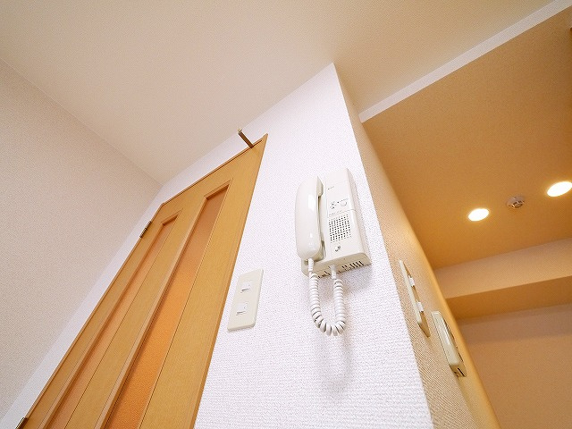 アンソレイエ　（前裁町）のセキュリティ|インターホンです