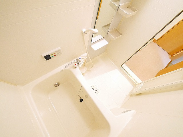 アンソレイエ　（前裁町）の浴室|落ち着いた空間のお風呂です