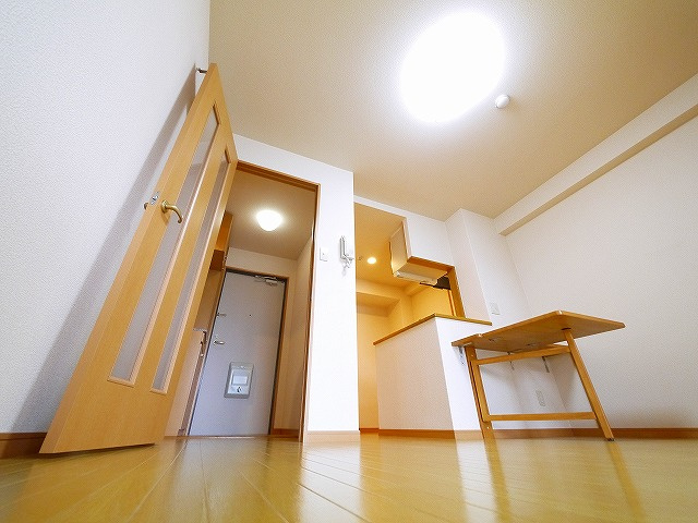 アンソレイエ　（前裁町）の内装|過ごしやすい室内です