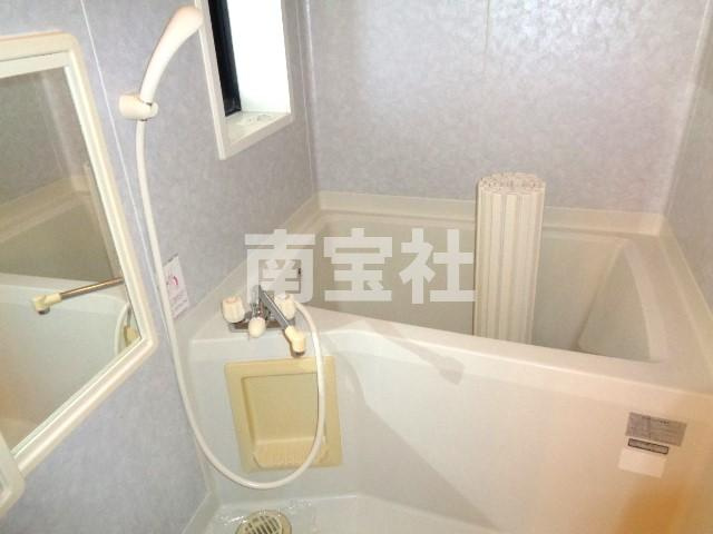 【浴室】 | コンパクトで使いやすいお風呂です