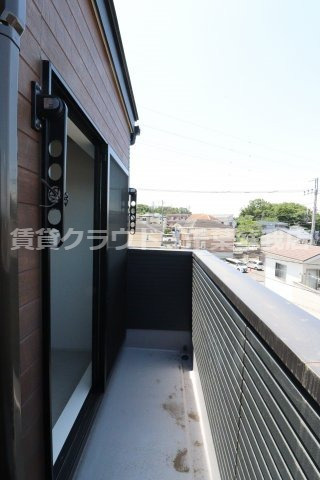 Like星久喜A棟のバルコニー|暖かな日差しのふりそそぐバルコニー